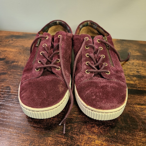 Born Suede Leather Side-Zip Sneakers - Women's size 8.5 - Picture 2 of 8